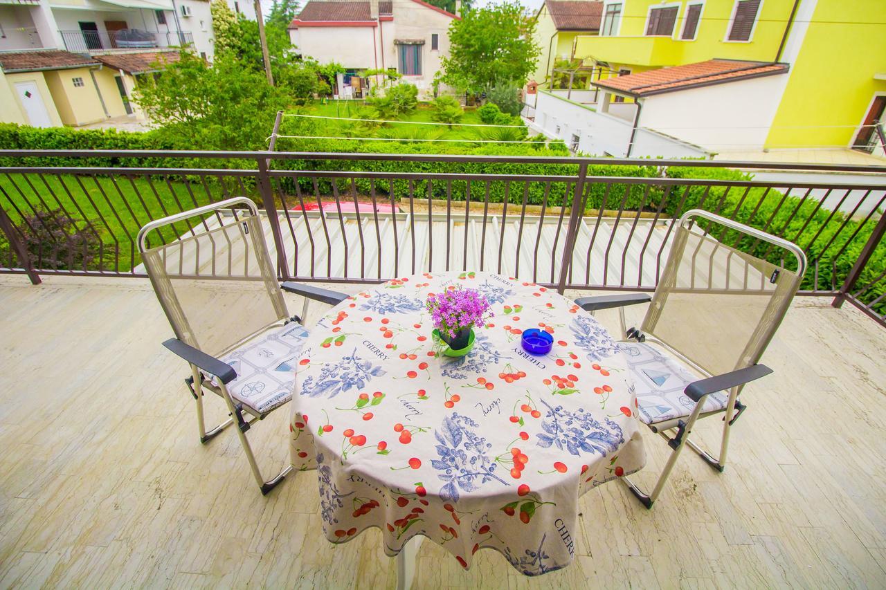 Ferienwohnung Pineta House Vidos Poreč Exterior foto